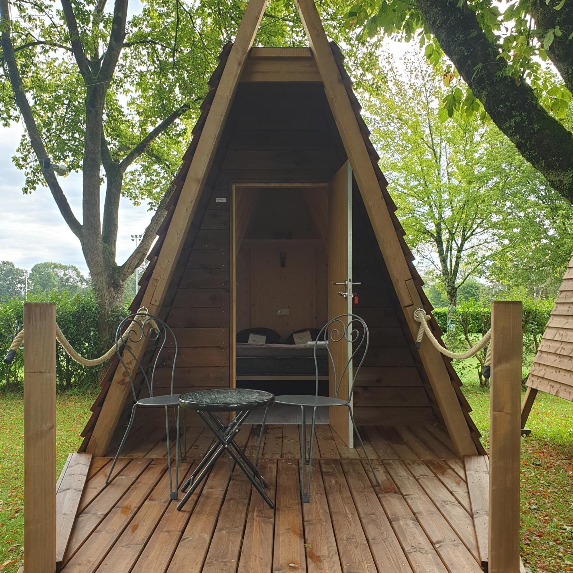 Camping Pyrenees Nature Oloron-Sainte-Marie Exteriör bild